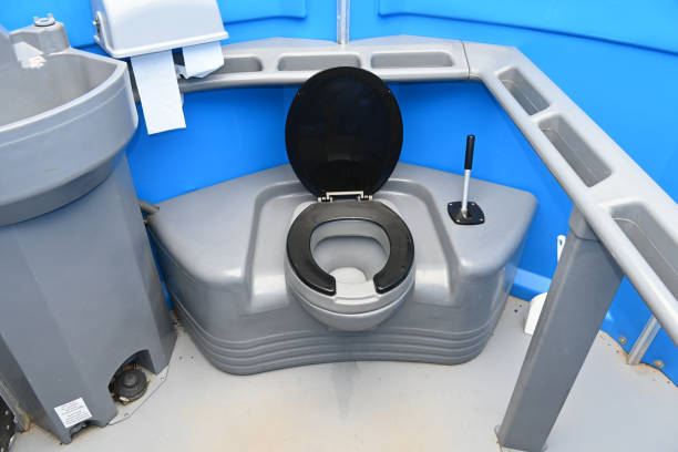 Porta potty delivery and setup in Calimesa, CA